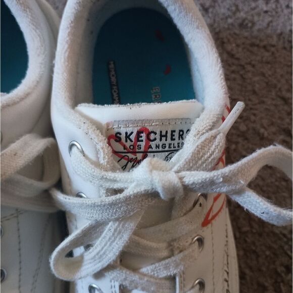 Skechers X JGoldcrown: Roadies - Love Zone Girls Size 4 PRE-OWNED RARE - Picture 4 of 7